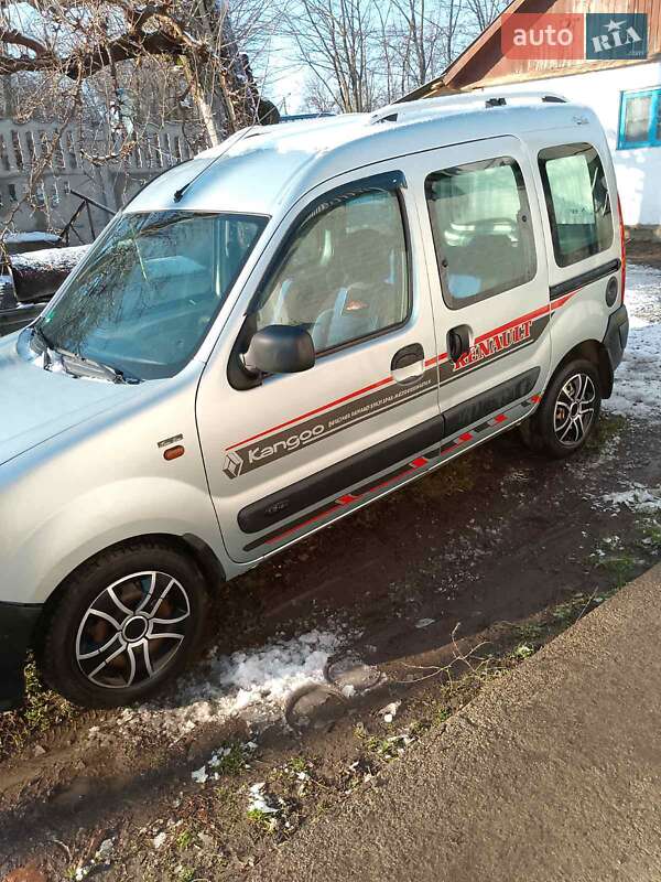 Мінівен Renault Kangoo 2005 в Іллінцях