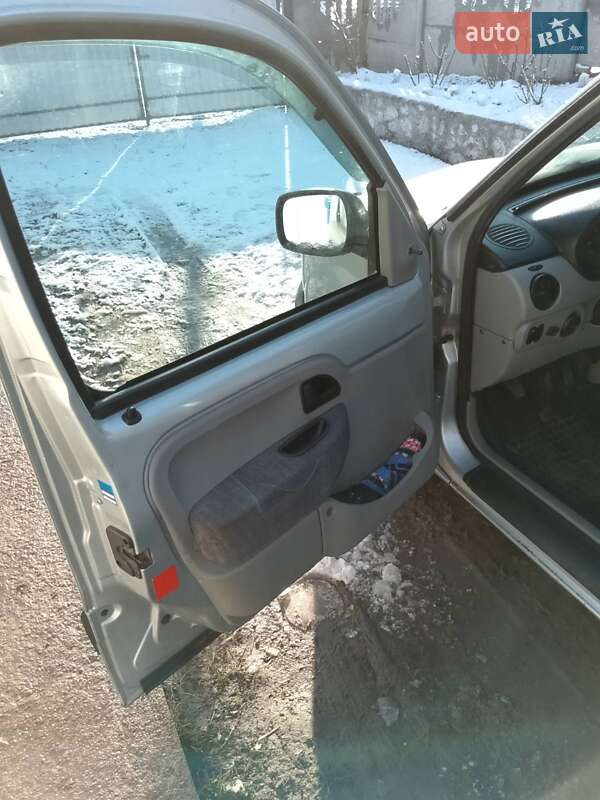 Мінівен Renault Kangoo 2005 в Іллінцях