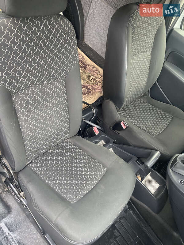 Грузовой фургон Renault Kangoo 2013 в Первомайске