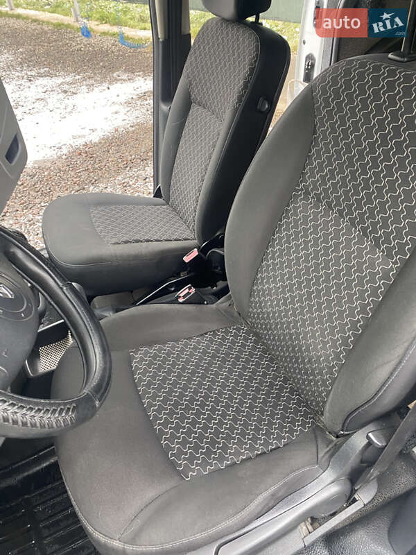 Грузовой фургон Renault Kangoo 2013 в Первомайске