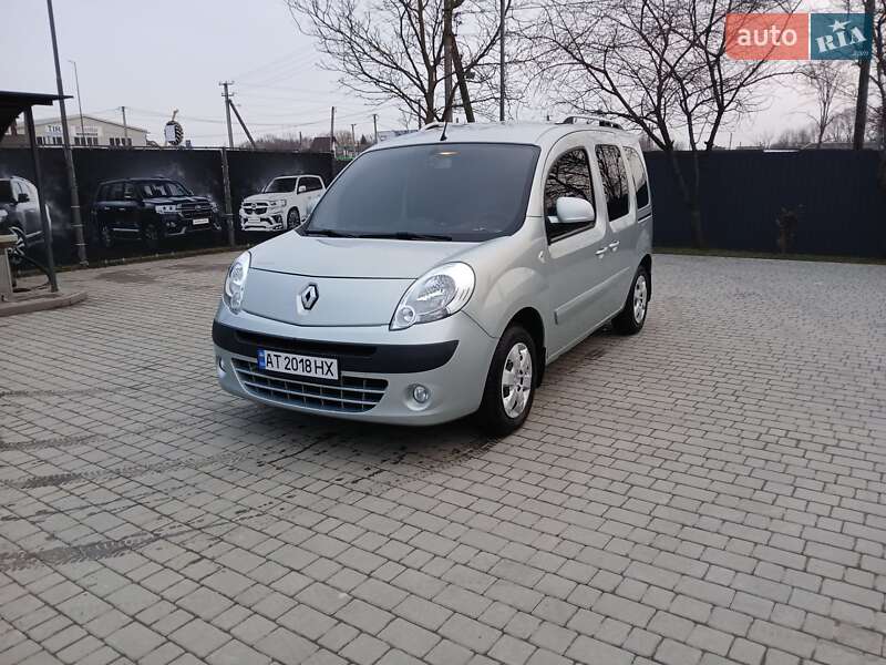 Минивэн Renault Kangoo 2012 в Рогатине