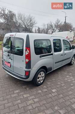 Минивэн Renault Kangoo 2012 в 