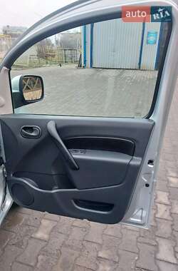 Минивэн Renault Kangoo 2012 в 