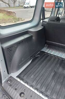 Минивэн Renault Kangoo 2012 в 