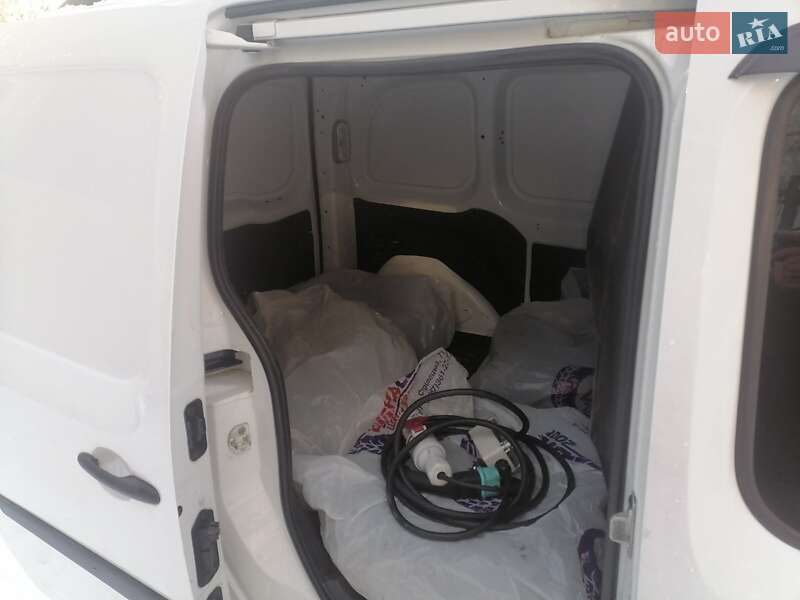 Грузовой фургон Renault Kangoo 2018 в Киеве