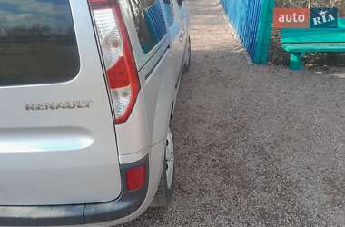 Минивэн Renault Kangoo 2013 в 