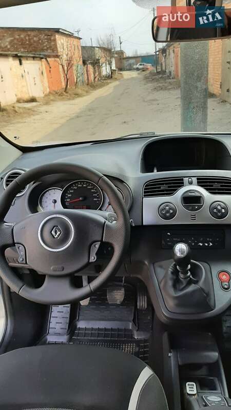 Минивэн Renault Kangoo 2011 в Бердичеве