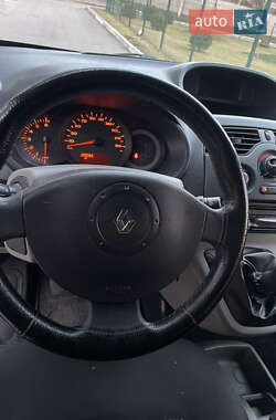 Минивэн Renault Kangoo 2009 в 