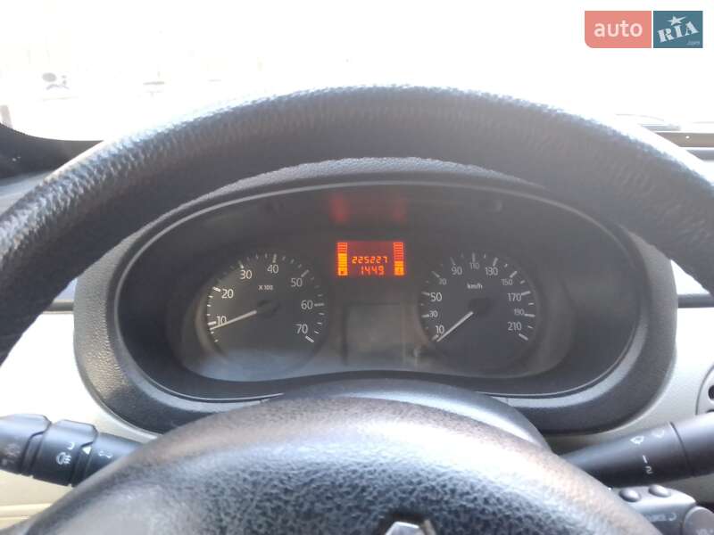 Минивэн Renault Kangoo 2008 в Краснограде фото 3 Минивэн Renault Kangoo 2008 в Краснограде