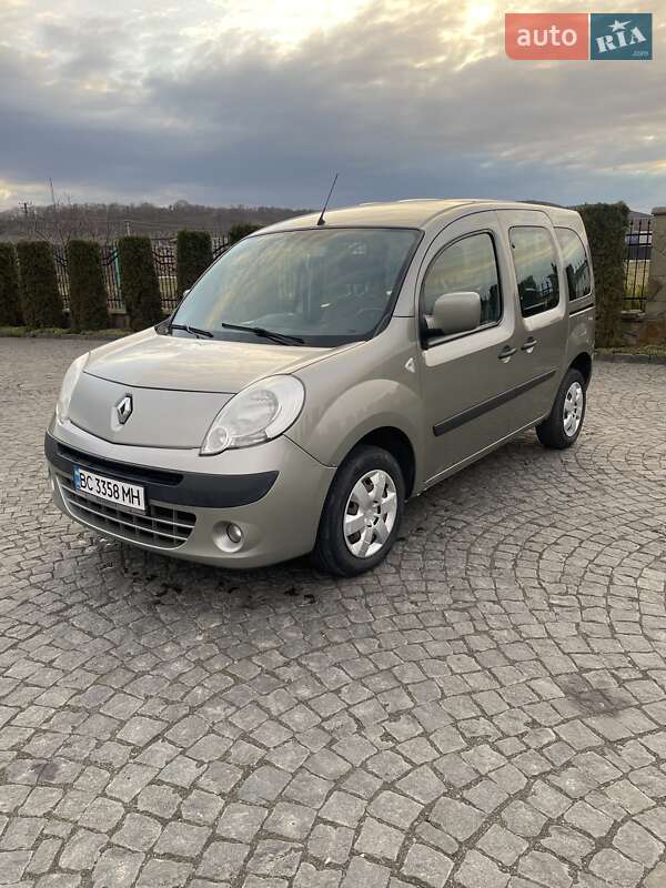 Мінівен Renault Kangoo 2010 в Львові