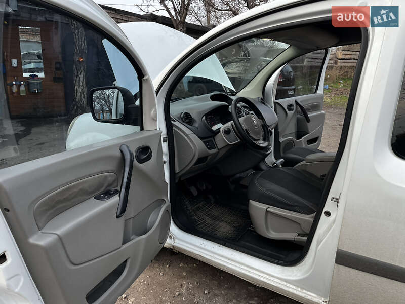 Минивэн Renault Kangoo 2008 в Кривом Роге