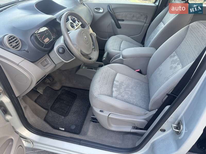 Минивэн Renault Kangoo 2009 в Шепетовке