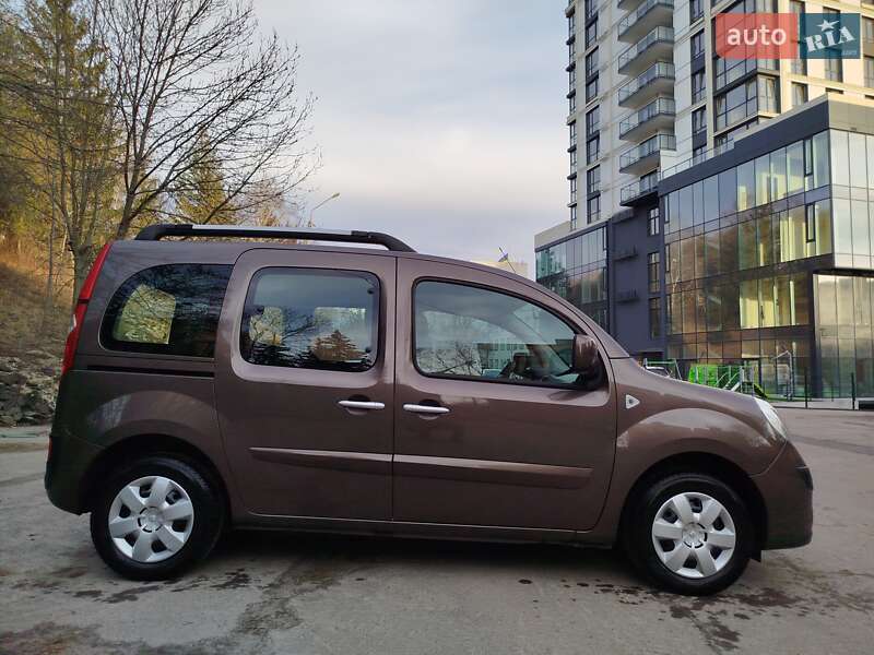 Мінівен Renault Kangoo 2011 в Рівному
