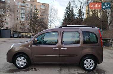 Минивэн Renault Kangoo 2011 в 