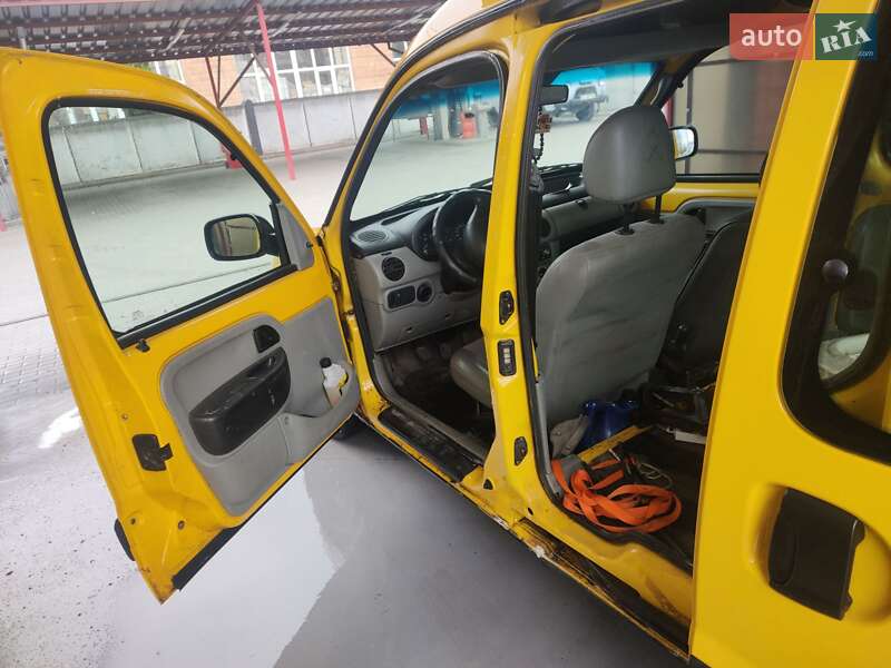 Вантажопасажирський фургон Renault Kangoo 2003 в Білій Церкві