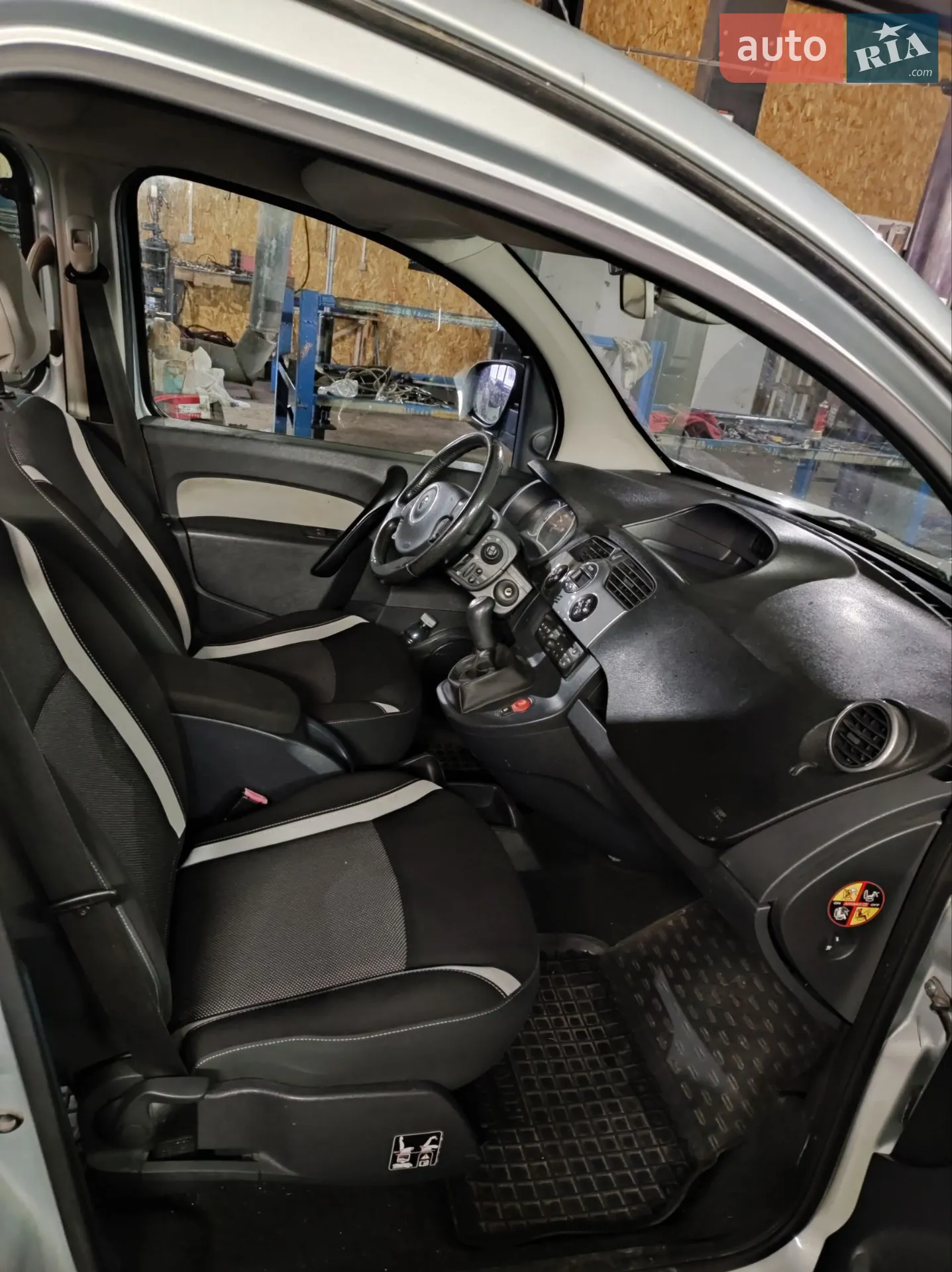 2012 Renault Kangoo - мініатюра 8