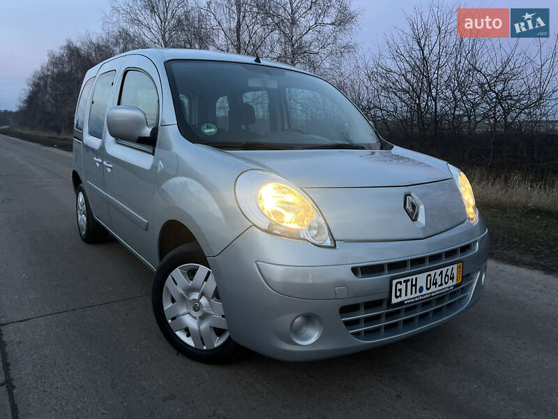 Мінівен Renault Kangoo 2009 в Сумах