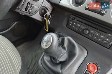 Минивэн Renault Kangoo 2012 в 