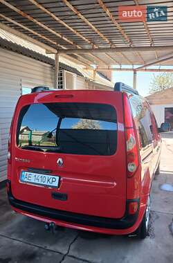 Минивэн Renault Kangoo 2012 в 
