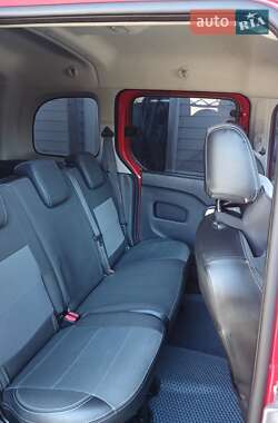 Минивэн Renault Kangoo 2012 в 