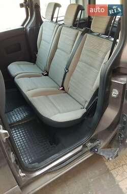 Минивэн Renault Kangoo 2012 в 