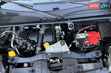 Мінівен Renault Kangoo 2015 в 
