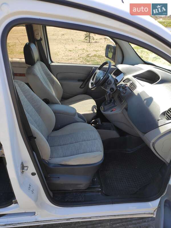 Минивэн Renault Kangoo 2010 в Барышевке фото 7 Минивэн Renault Kangoo 2010 в Барышевке