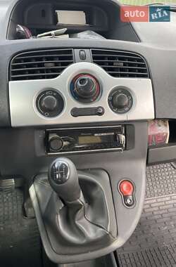 Минивэн Renault Kangoo 2011 в 