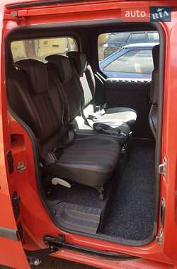 Минивэн Renault Kangoo 2015 в 