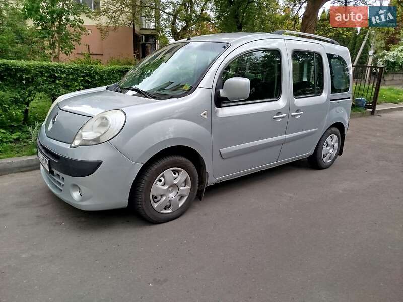 Минивэн Renault Kangoo 2011 в 