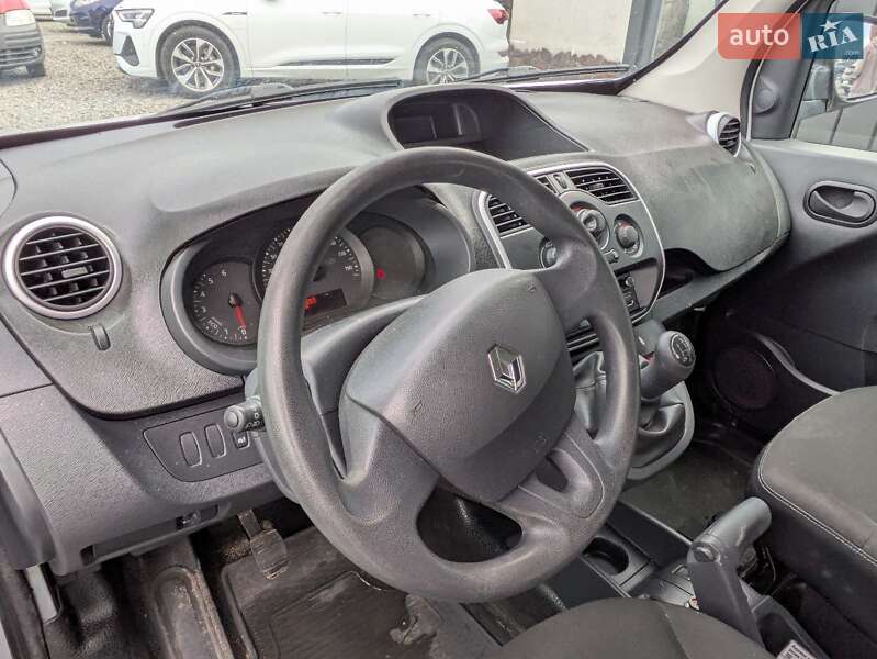 Минивэн Renault Kangoo 2015 в Львове