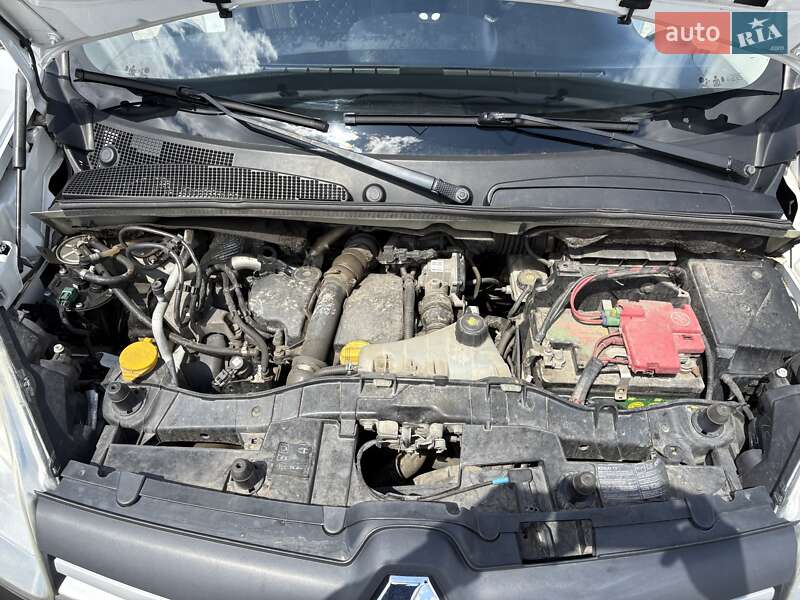 Грузовой фургон Renault Kangoo 2014 в Шептицькому