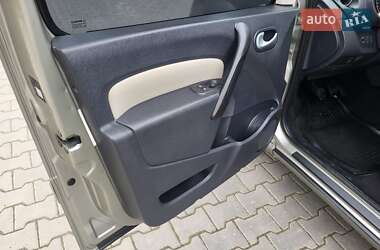 Минивэн Renault Kangoo 2011 в 