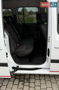 Минивэн Renault Kangoo 2015 в 