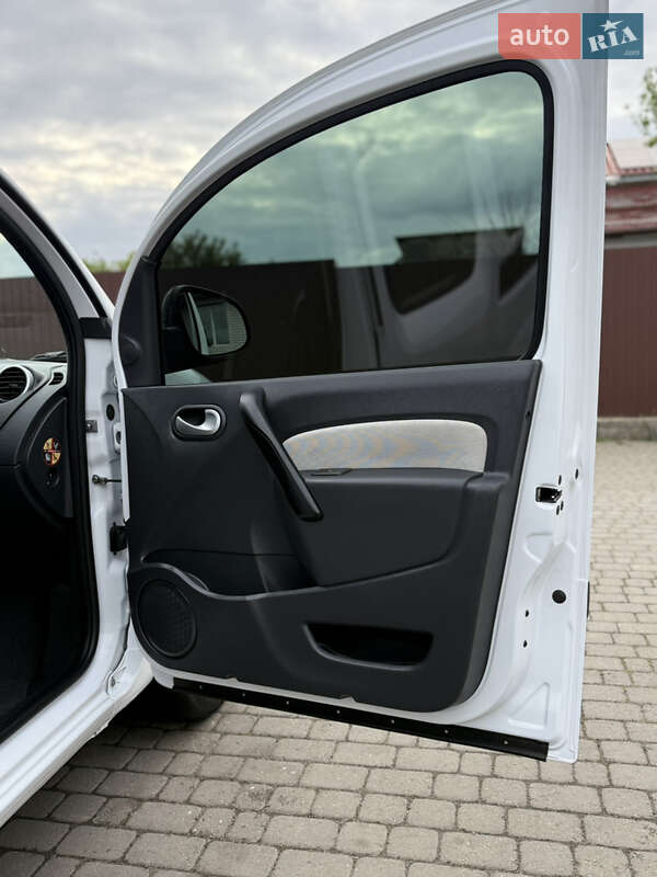 Мінівен Renault Kangoo 2015 в Києві