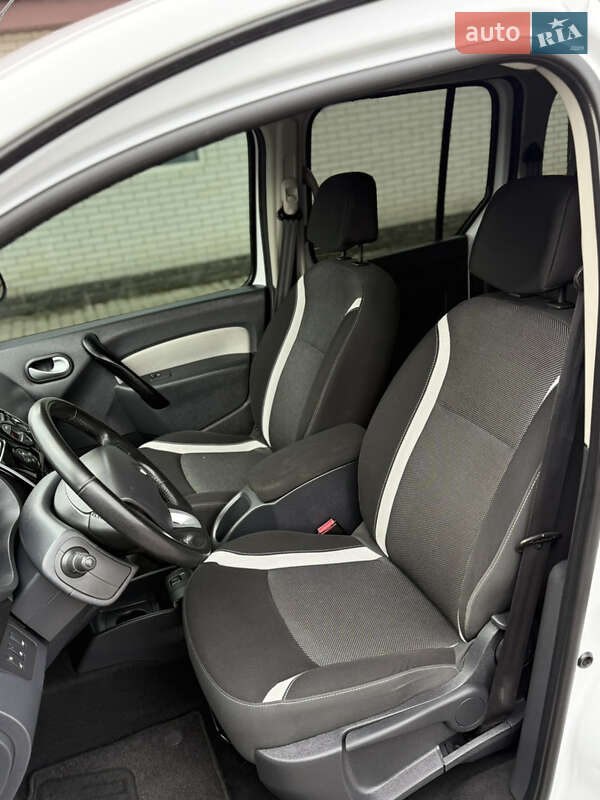 Мінівен Renault Kangoo 2015 в Києві