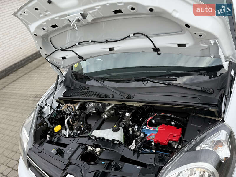 Мінівен Renault Kangoo 2015 в Києві