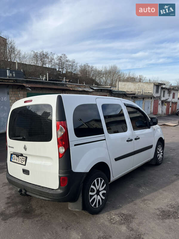 Мінівен Renault Kangoo 2010 в Києві