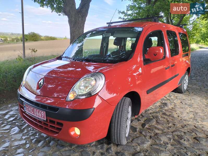 Минивэн Renault Kangoo 2012 в 