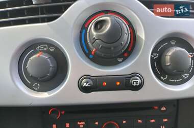 Минивэн Renault Kangoo 2012 в 