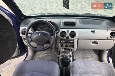 Минивэн Renault Kangoo 2004 в 