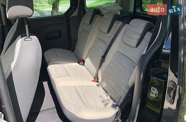 Минивэн Renault Kangoo 2011 в 