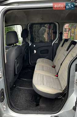 Минивэн Renault Kangoo 2012 в 