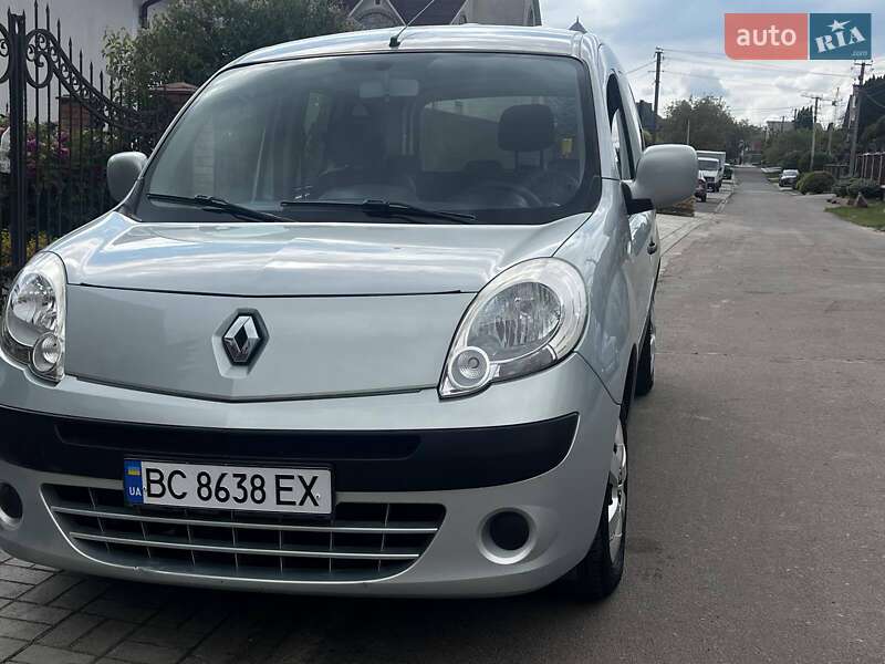 Минивэн Renault Kangoo 2011 в Луцке