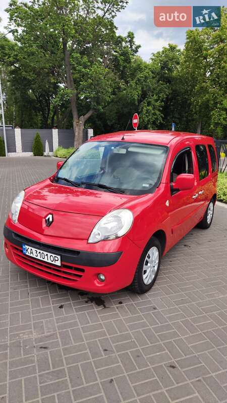 Минивэн Renault Kangoo 2011 в 