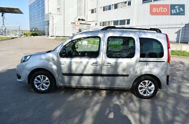 Минивэн Renault Kangoo 2015 в 