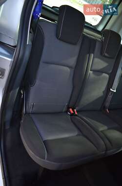 Минивэн Renault Kangoo 2015 в 