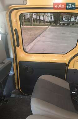 Минивэн Renault Kangoo 2013 в 