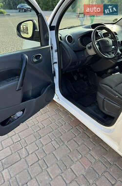 Грузовой фургон Renault Kangoo 2016 в 