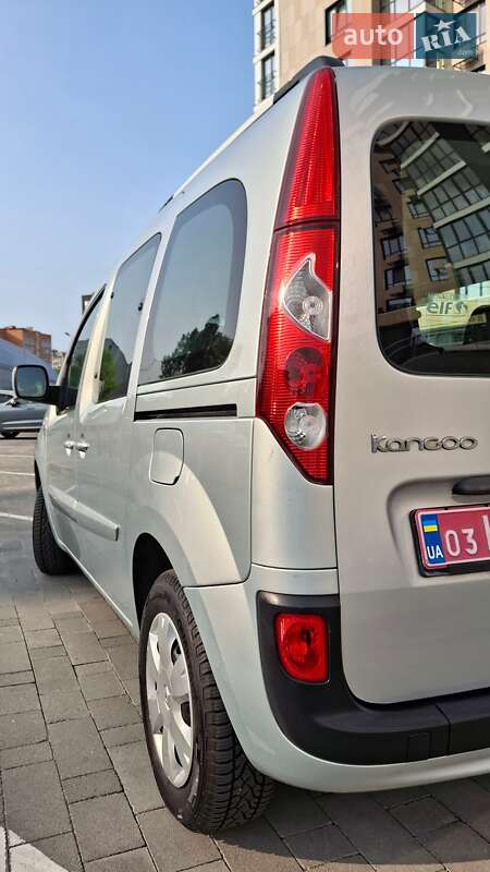 Минивэн Renault Kangoo 2012 в Луцке